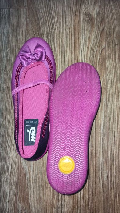 Kapcie różowe r. 33, butki, pantofle wkł. 21 cm