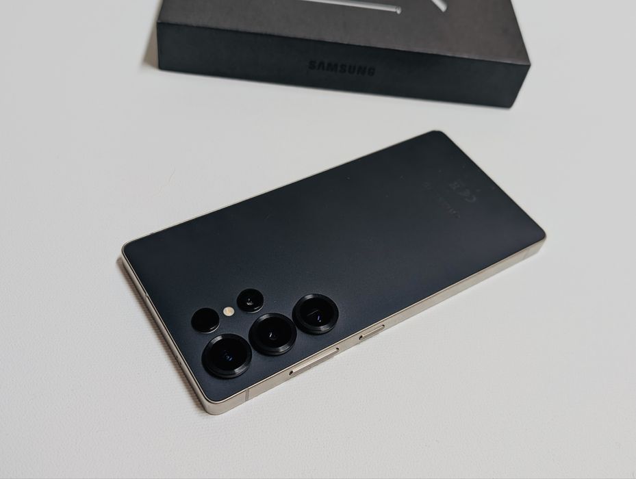 Samsung Galaxy S25 Ultra - 12/256Gb - Preto