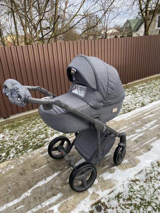 Коляска adamex.