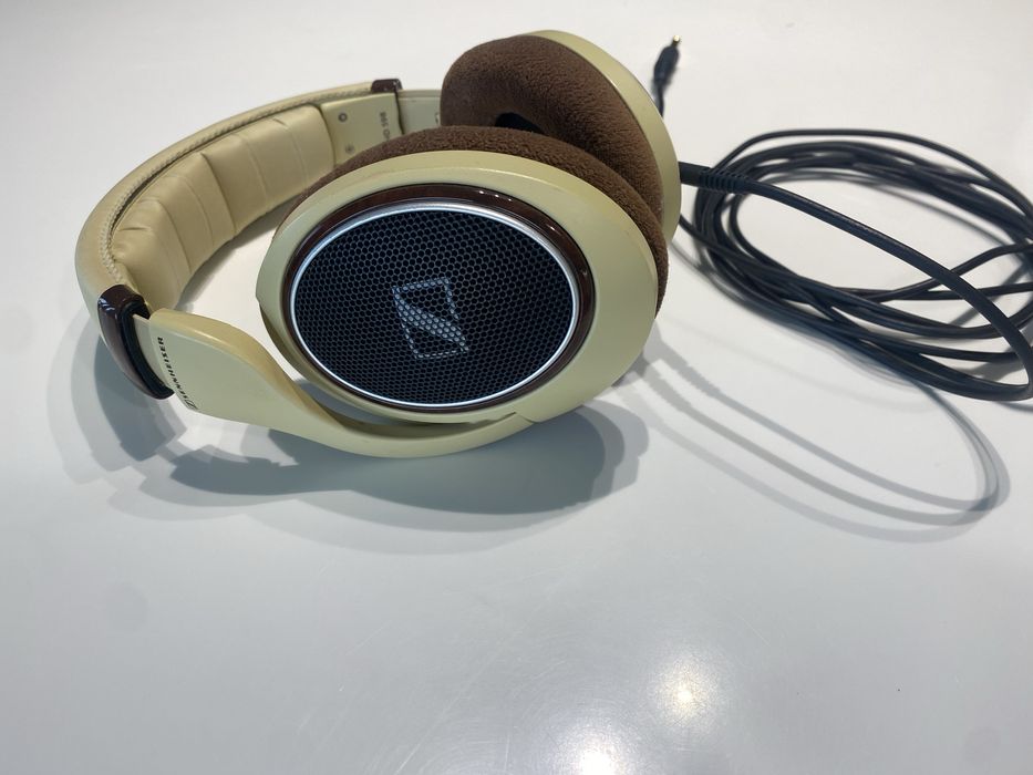 Sennheiser HD 599 Auscutadores HiFi Castanhos