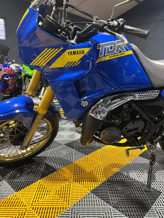 Yamaha TDR 250 impecável