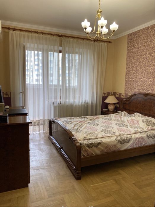 Оренда кімнати на пр Бажана біля метро Позняки