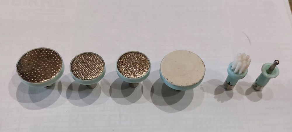 Для маникюра и педекюра