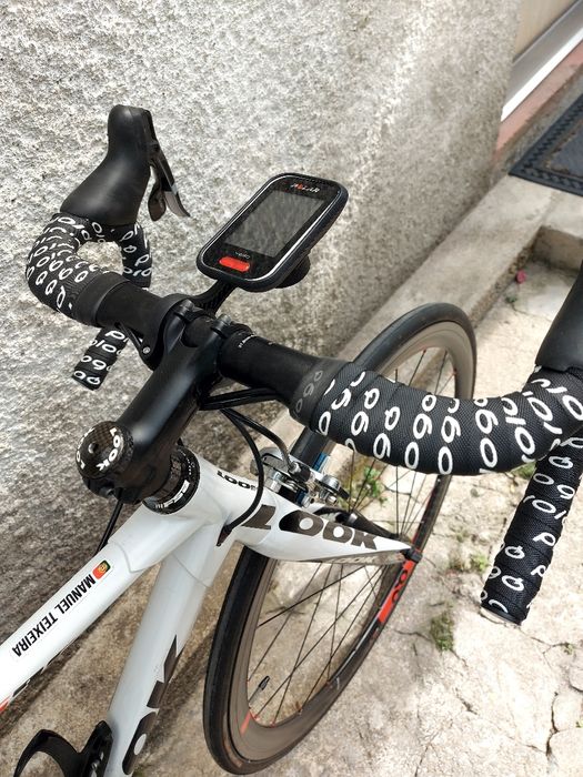 Bicicleta estrada em fibra de carbono