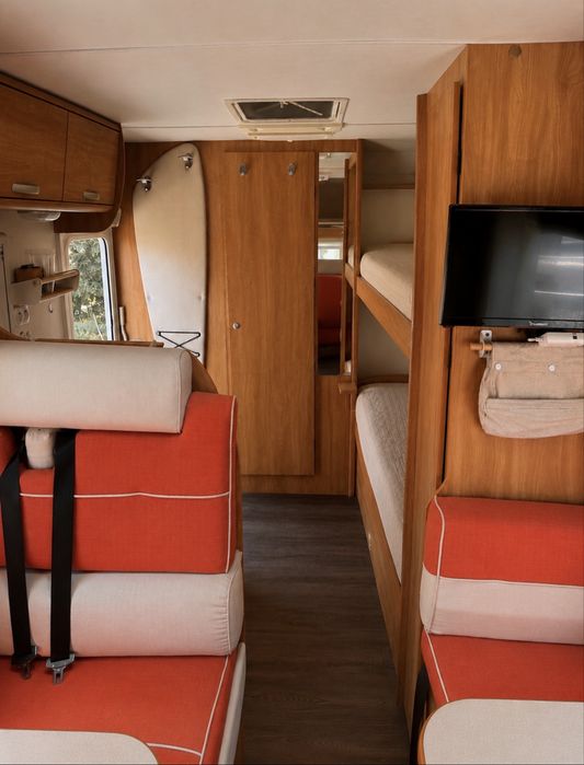 Aluguer Autocarava 7 pax