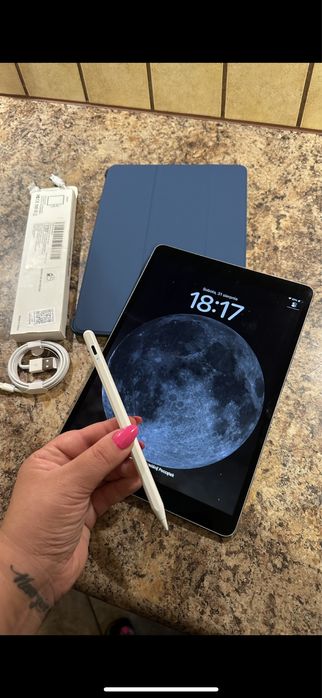 Tablet iPad Apple - TOUCH ID - PROCREATE + Nowy RYSIK