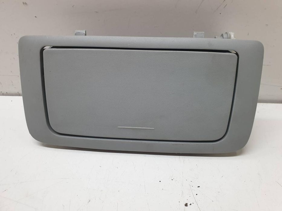 Porta Luvas Mitsubishi Outlander Cw0