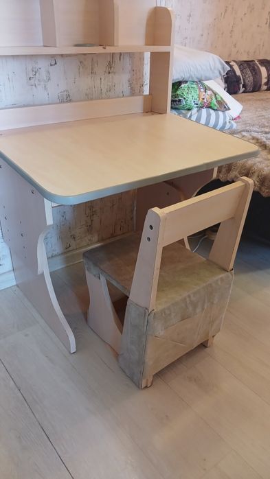 Стол парта растущий и стул
