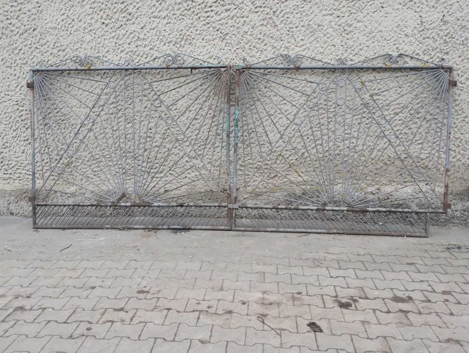 Brama wjazdowa z furtką