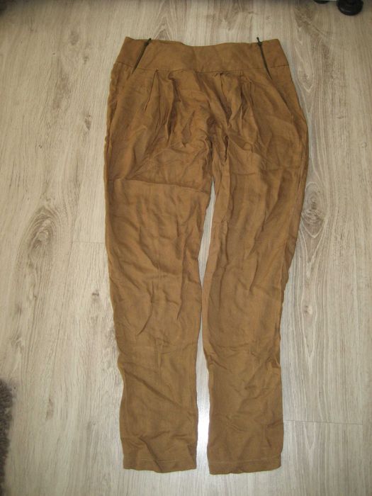 Bershka - spodnie na lato M/L