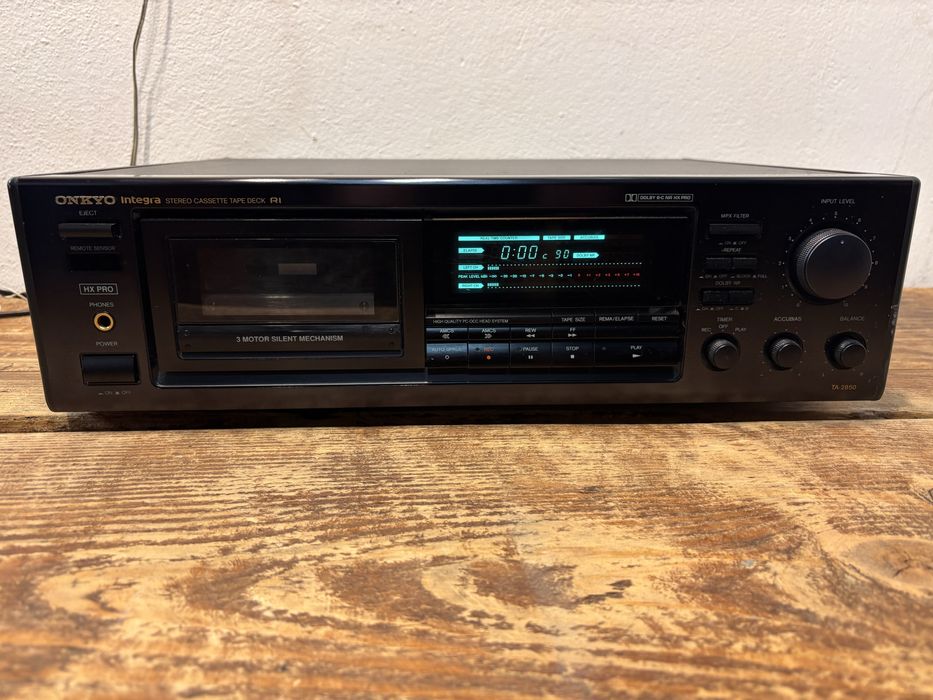 Magnetofon Onkyo Integra TA 2850