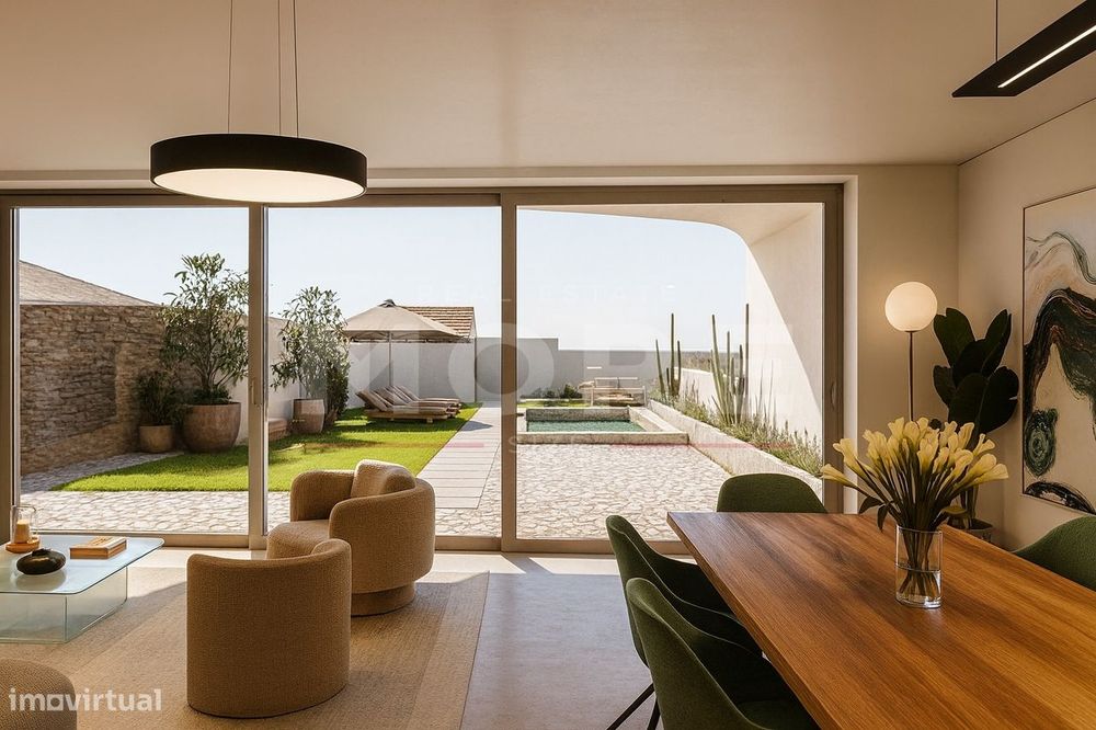 Lote terreno com moradia para recuperar - Arraiolos