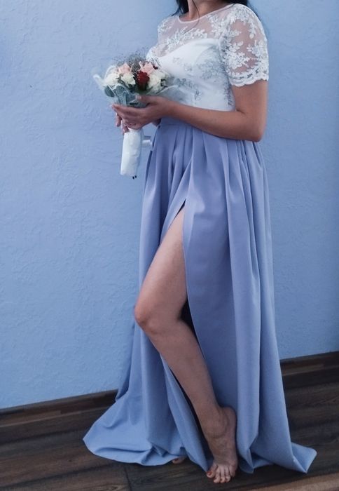 Вечірня сукня в продаж