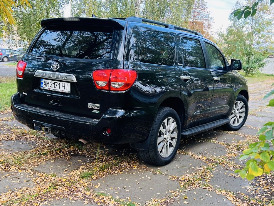 Toyota Sequoia 2014