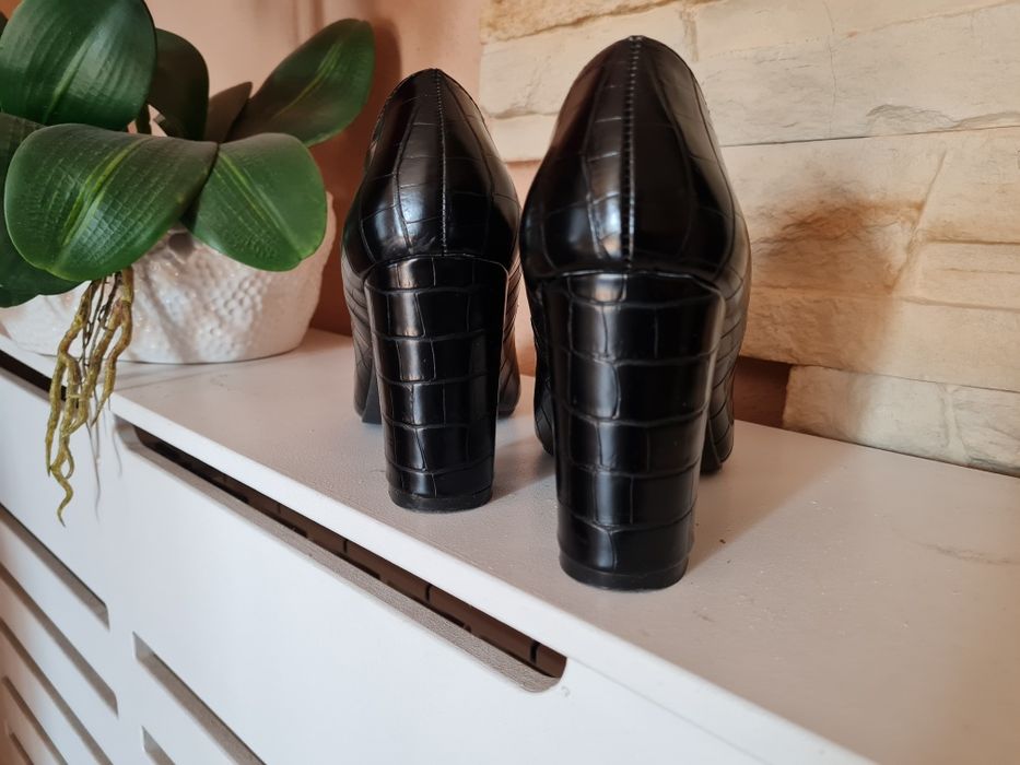 Buty, obcas słupek
