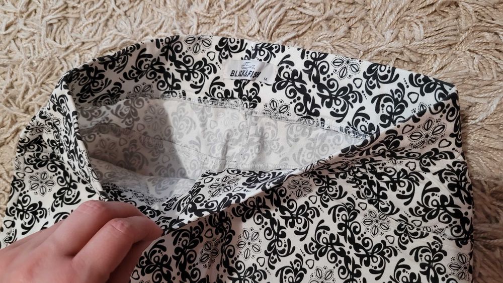Spodnie materiałowe jak legginsy 36