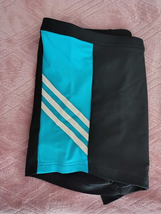 Czarno-błękitne kąpielówki męskie adidas 36