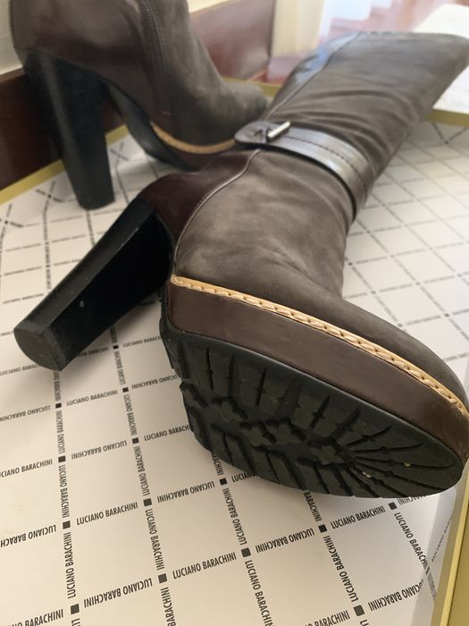 Botas pele castanhas cano alto