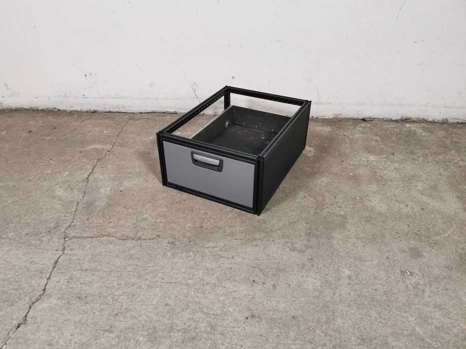 Szuflada dolna podłogowa do busa auta regał samochodowy serwisowy