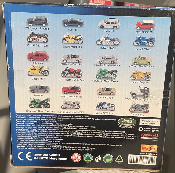 Classico Mini Cooper + TriumphTT600 1:39