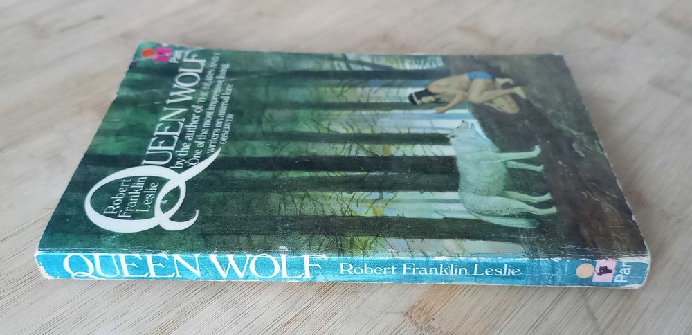 Queen Wolf de Robert Franklin Leslie