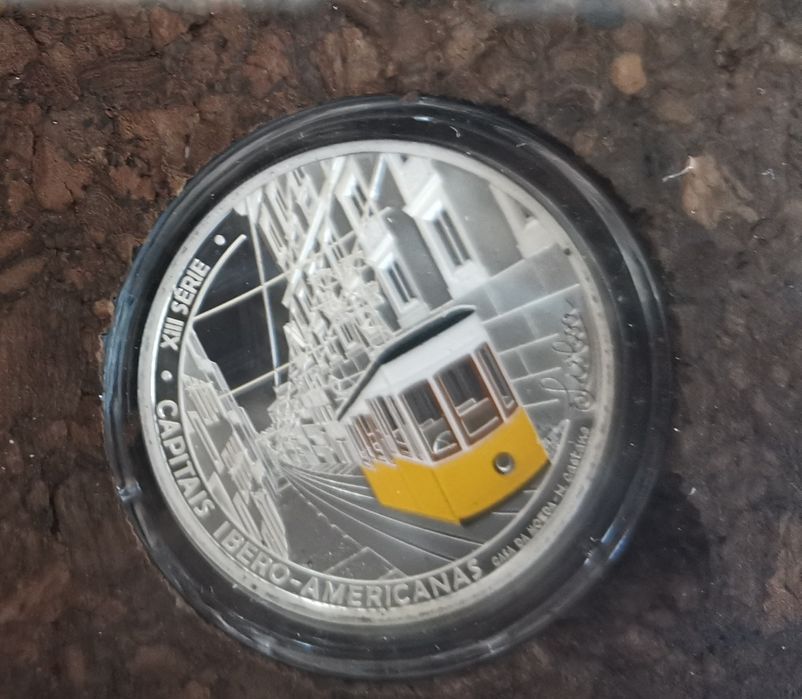 Conjunto 2 moedas proof Prata  -Ibero Americana (Elétrico e comboio)