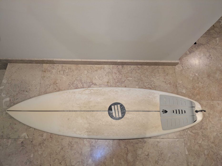 Prancha de surf emery 5.11 31l