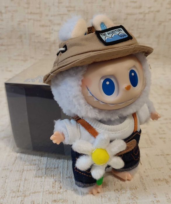 Брелок «Labubu Fall In Wild» плюшевая виниловая кукла. (Лабубу)