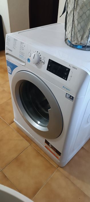 Máquina de lavar roupa 7kg