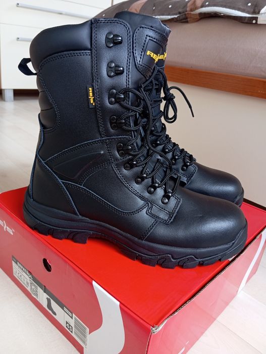 Buty taktyczne , nowe.