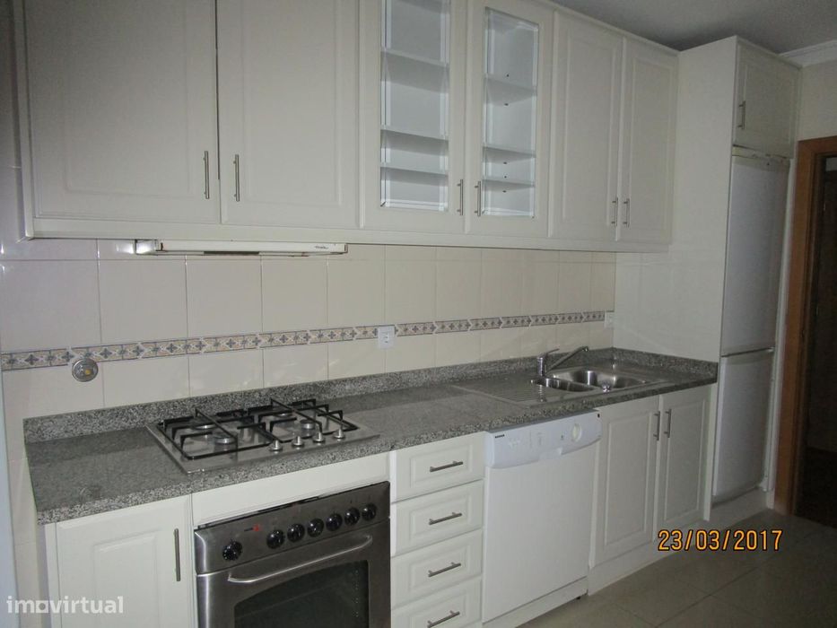 Excelente T2 com garagem fechada, Mozelos