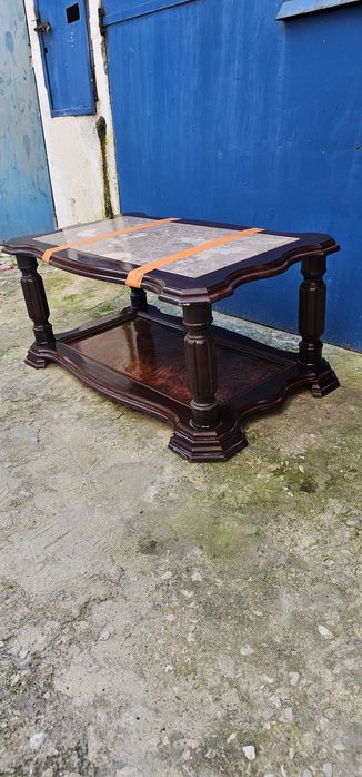 Mesa de centro madeira e pedra