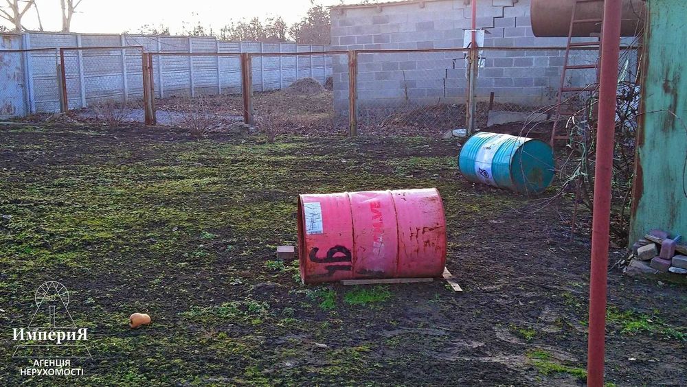 Участок с коммуникациями.Три километра от Песчаного массива.