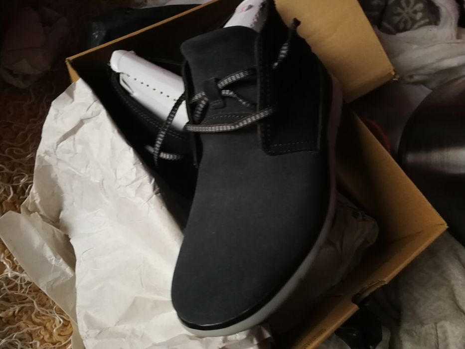 buty UGG ( w sprzedaży też buty armani gucci prada d&g hugo boss geox)