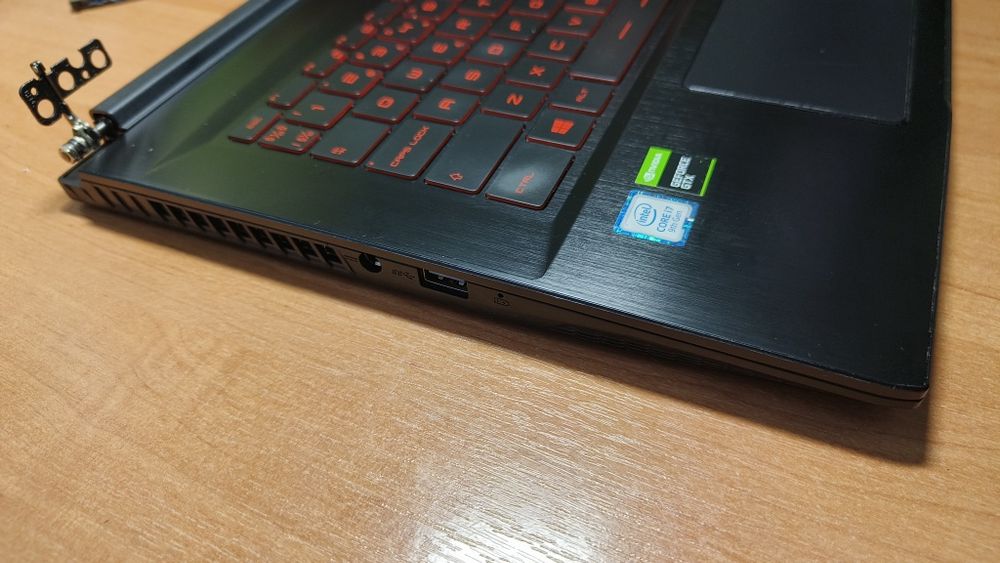 На запчасти Msi MS-16R3 i7(9gen),Geforce