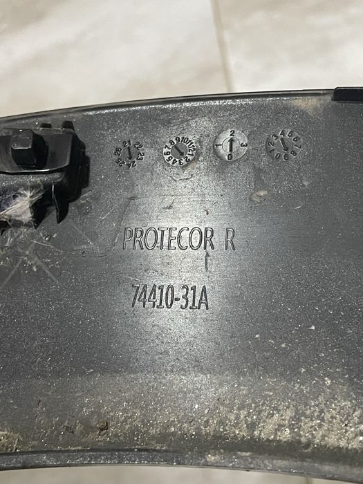 Продам Накладку арки крила заднього правого HONDA e:NS1 74410-31A-H01