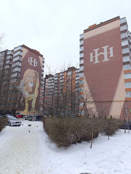 Продаж квартири  великої площі в новобудові вул. Пулюя