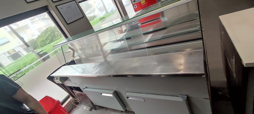 Vitrine Refrigerada Jordão Coolling Systems + Copa/ Bancada