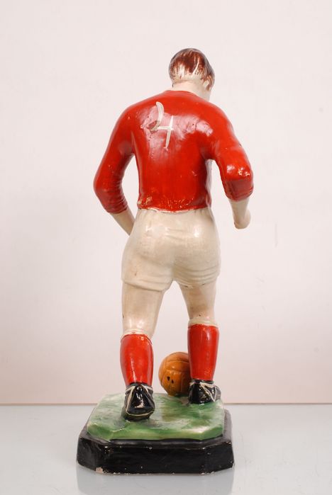 Jogador do Benfica ( Estatueta ) em loiça