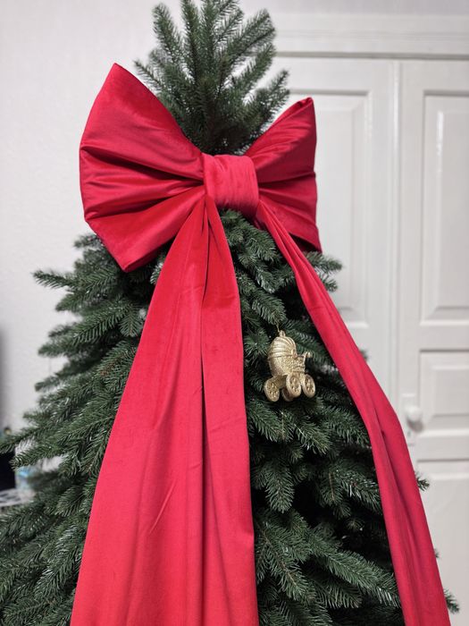 Бант новорічний на ялинку 2026 бархат тренд зими п