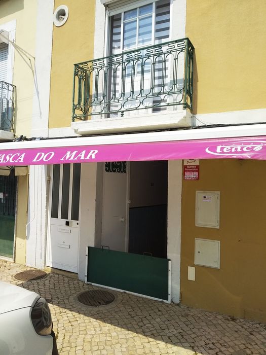 Aluga-se café no centro de Setúbal zona ribeirinha