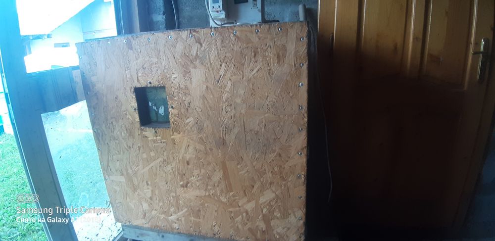 Продам автоматичний інкубатор.