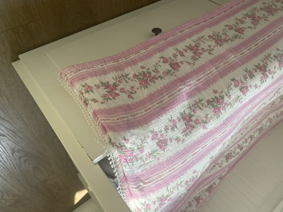Lóżko ikea hemnes