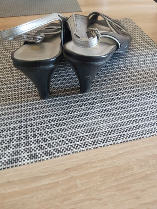 Buty 40