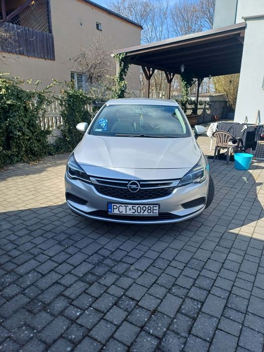Opel Astra Opel Astra 2018 rok