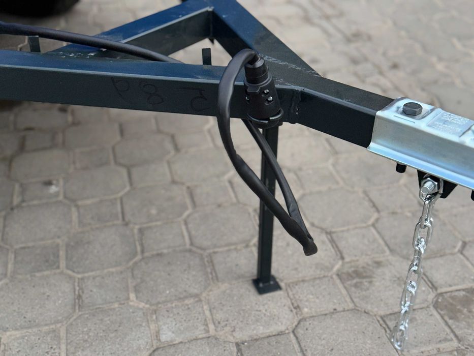 Легковий причіп 2 х 1.2 х 0.4 м.  Посилений прицеп у Рівному