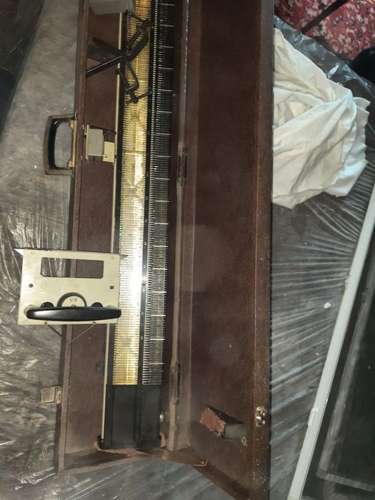 Швейна машинка 1000грн