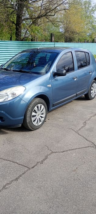 Дача сандеро  в хорошому стані