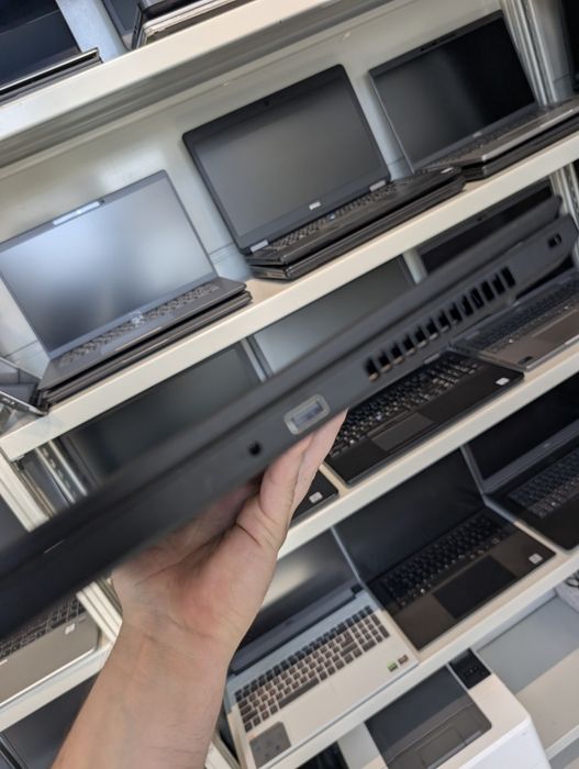 Ноутбуки 15 дюймов Lenovo ThinkPad L590 з SSD є велика кількість