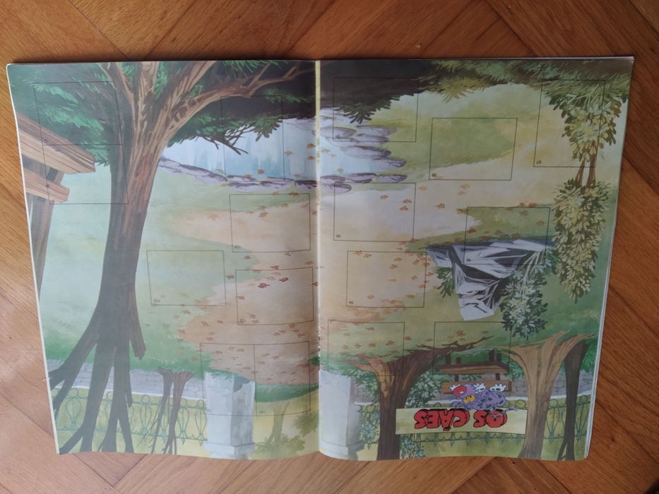 Caderneta de cromos incompleta do "ZOO Disney"